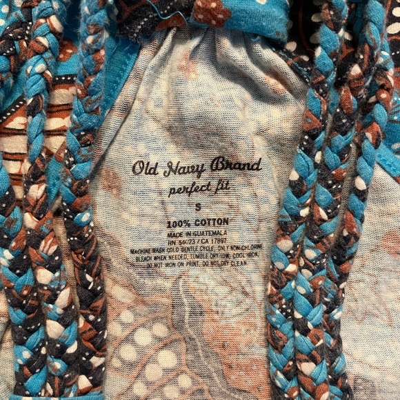 **CLEARANCE** OLD NAVY - Women’s Racer Back Tank Top - Picture 3 of 8